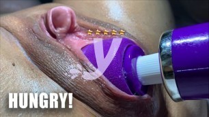 XPlay Couple - how to Feed a HUNGRY PUSSY with a Magic Wand!