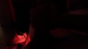 Un Ado Se Masturbe Dans SA Chambre