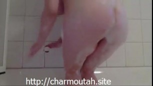 Busty Girl take a Bath in front of WEBCAM charmoutah&period;site